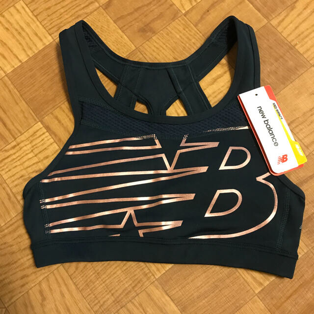 New Balance(ニューバランス)のブラトップ　スポーツブラ レディースの下着/アンダーウェア(ブラ)の商品写真