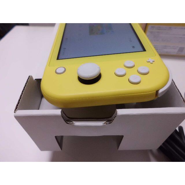 Nintendo Switch(ニンテンドースイッチ)のNintendo Switch Lite Yellow エンタメ/ホビーのゲームソフト/ゲーム機本体(携帯用ゲーム機本体)の商品写真