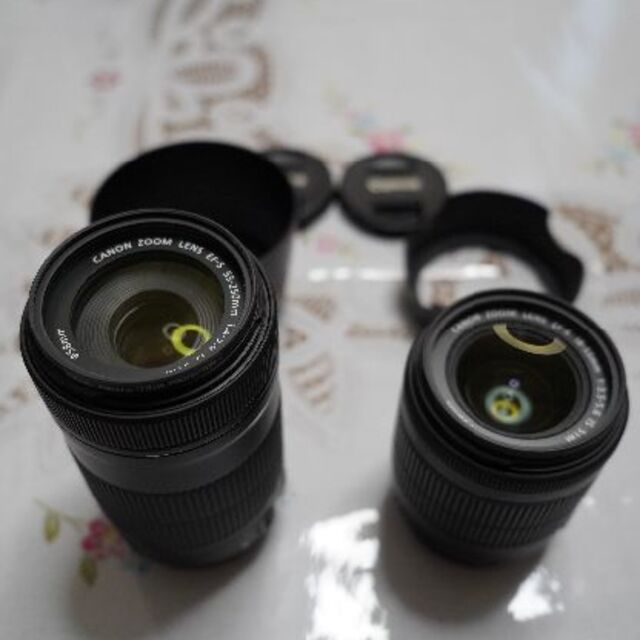 Canon(キヤノン)のCanon デジタル一眼レフカメラ EOS 70D ダブルズームキット スマホ/家電/カメラのカメラ(デジタル一眼)の商品写真
