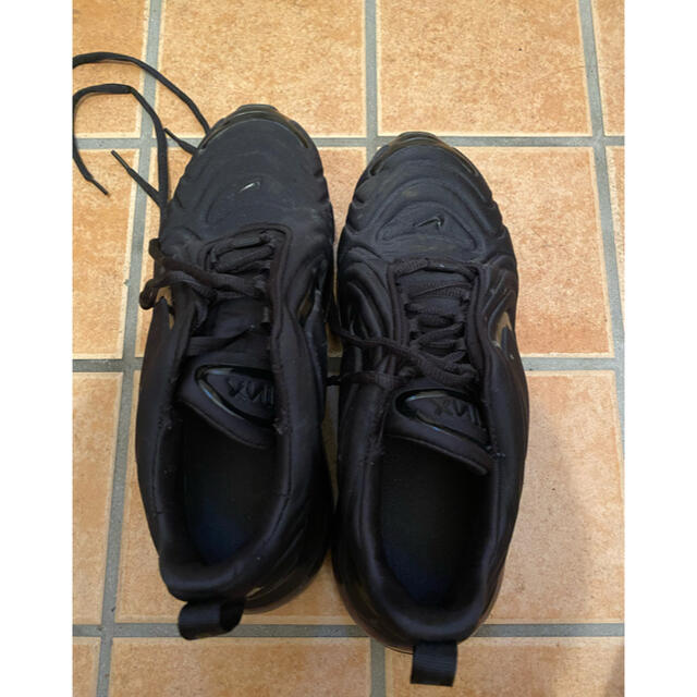 NIKE エアマックス720 スニーカー黒靴/シューズ