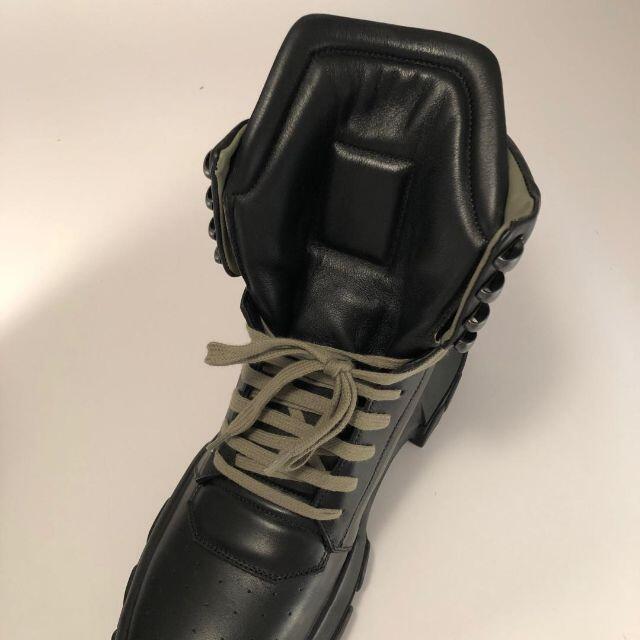 Rickowens lilies(リックオウエンスリリーズ)の●【難あり】リックオウエンス ブーツ RU18F1875 LPO 99 黒 41 メンズの靴/シューズ(ブーツ)の商品写真