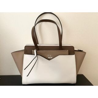 ゲス(GUESS)のハンドバッグ トートバッグ　guess ゲス(トートバッグ)