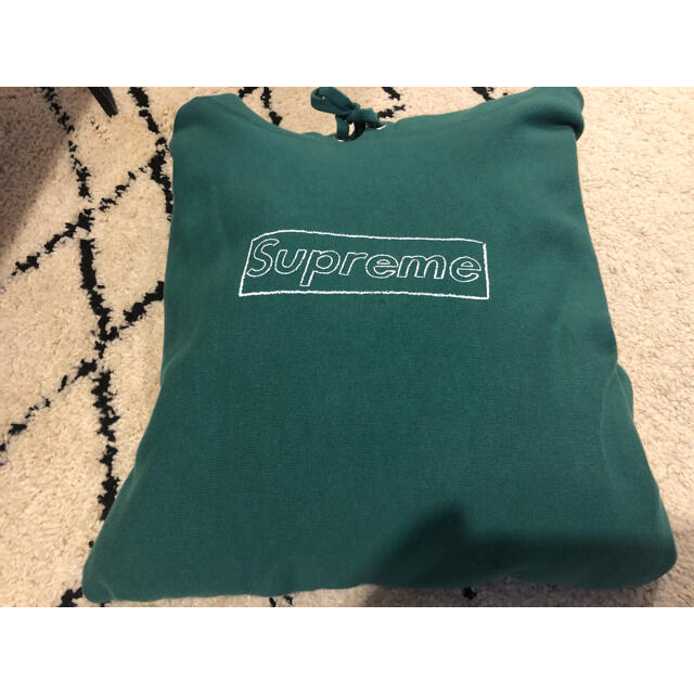 Supreme KAWS Chalk Logo Hooded green mトップス