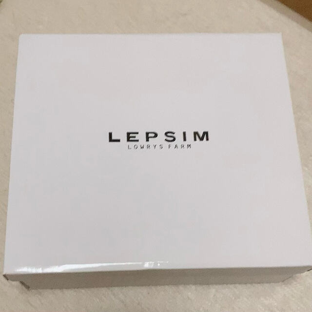 LEPSIM(レプシィム)のサンダル 白  LEPSIM LOWRYSFARM レプシィム  レディースの靴/シューズ(サンダル)の商品写真