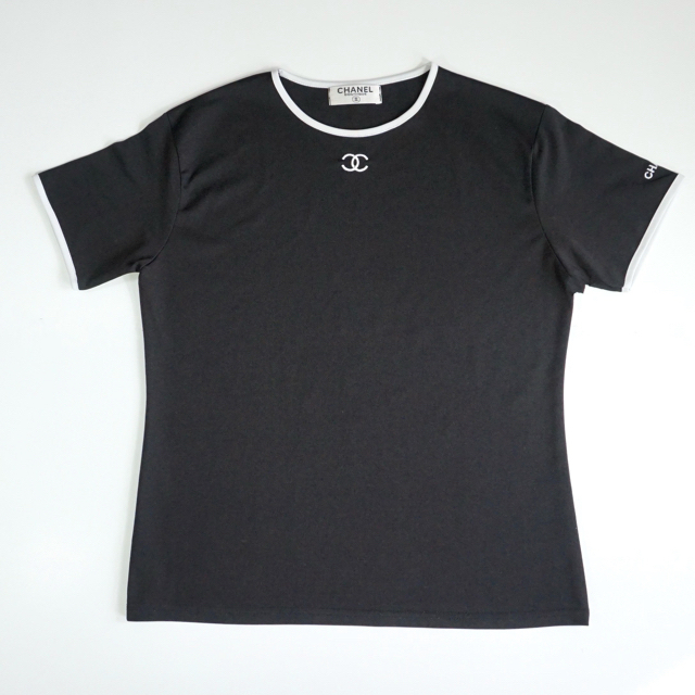 CHANEL(シャネル)のお値下げ中　シャネル　Chanel  Tシャツ　ブラックココマーク　ヴィンテージ レディースのトップス(Tシャツ(半袖/袖なし))の商品写真