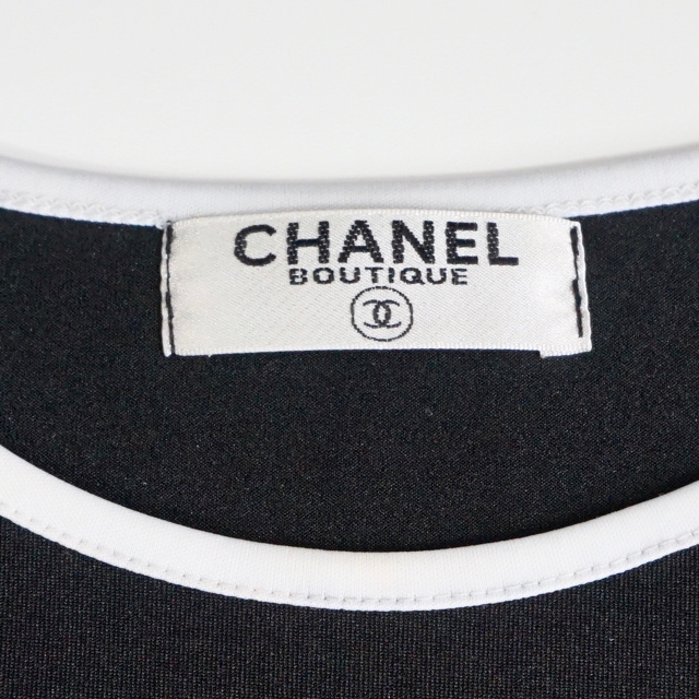 CHANEL(シャネル)のお値下げ中　シャネル　Chanel  Tシャツ　ブラックココマーク　ヴィンテージ レディースのトップス(Tシャツ(半袖/袖なし))の商品写真