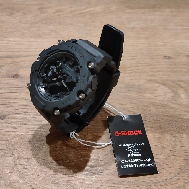 G-SHOCK(ジーショック)のG-SHOCK　GA-2200BB-1AJF メンズの時計(腕時計(アナログ))の商品写真