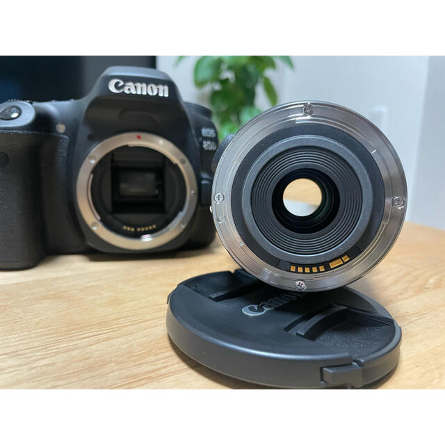 Canon(キヤノン)のCanon EOS 80D  ボディとレンズ スマホ/家電/カメラのカメラ(デジタル一眼)の商品写真