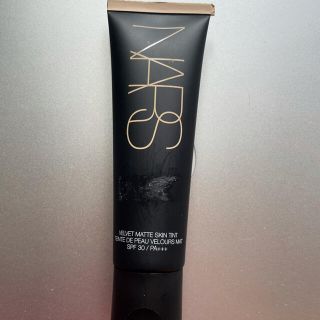 ナーズ(NARS)のナーズ　リキッドファンデーション(ファンデーション)