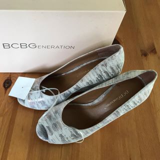 ビーシービージーマックスアズリア(BCBGMAXAZRIA)の新品未使用　BCBGeneration パンプス　24㎝　ビーシービージー(サンダル)