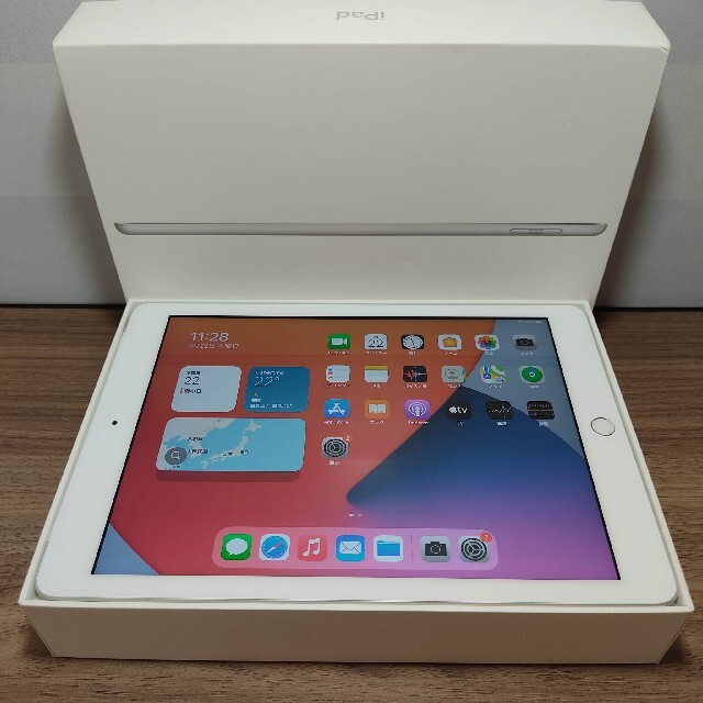 A - (美品) Ipad 第6世代 Wifi C Simフリー 32Gbの通販 by アップル