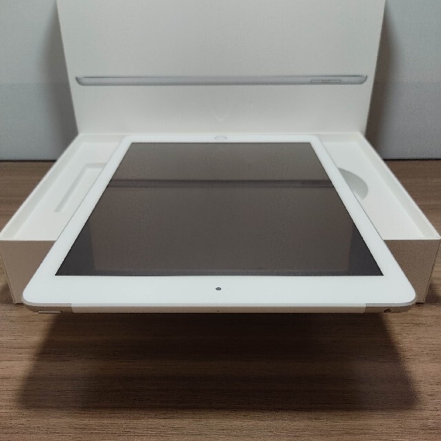 A - (美品) Ipad 第6世代 Wifi C Simフリー 32Gbの通販 by アップル