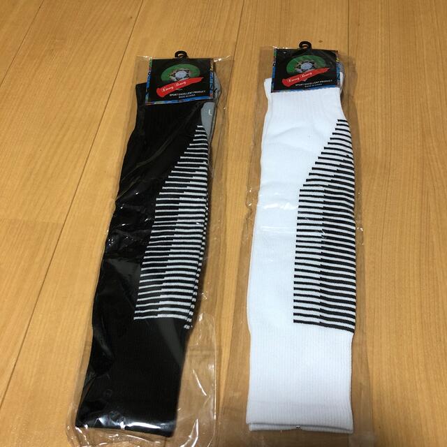 【値下げ】新品　サッカー用ロング　靴下 スポーツ/アウトドアのサッカー/フットサル(その他)の商品写真