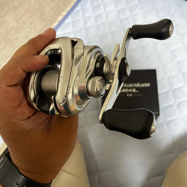 SHIMANO(シマノ)のシマノ　16メタニウムMGL XG 右 スポーツ/アウトドアのフィッシング(リール)の商品写真