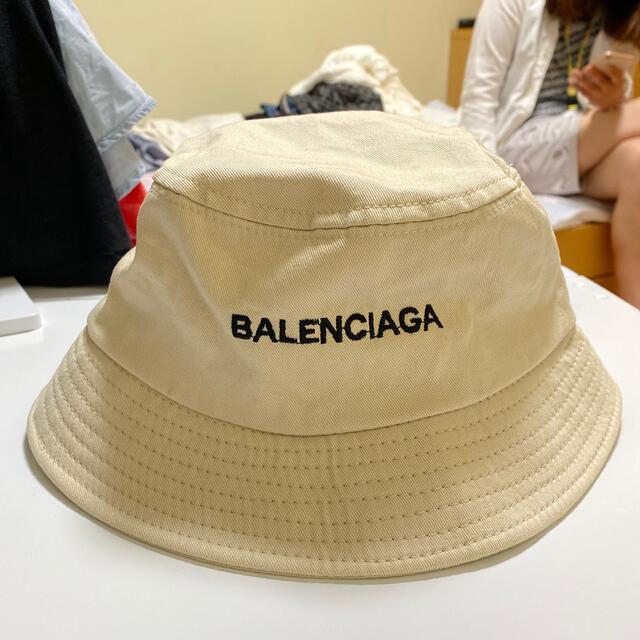 BALENCIAGA バケットハット beige - ハット