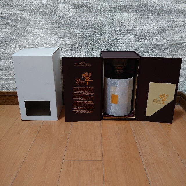 品質保証 サントリー 白箱つき 響30年 - ウイスキー