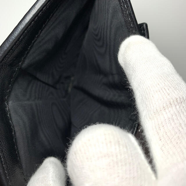 miumiu(ミュウミュウ)のMIUMIU ミュウミュウ　折り財布　マテラッセ　ブラック レディースのファッション小物(財布)の商品写真