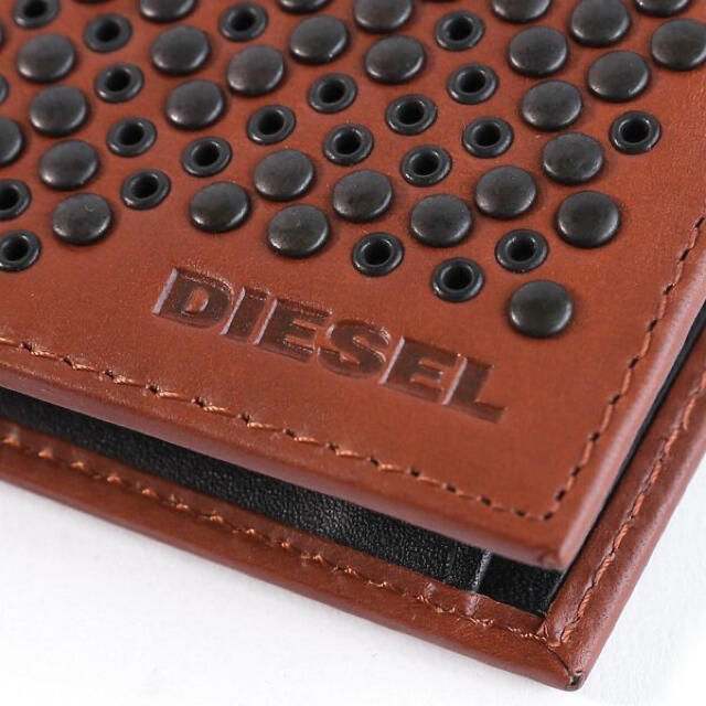 ディーゼル◆DIESEL◆メタルスタッズ ◆レザー二つ折り財布◆ユニセックス 2