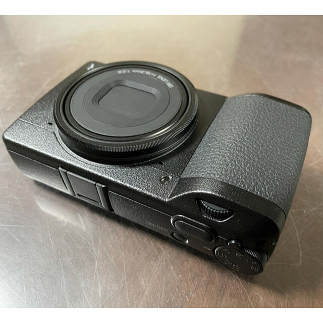 人気を誇る RICOH おまけつき 中古美品 ショット数150 III リコー GR RICOH コンパクトデジタルカメラ 