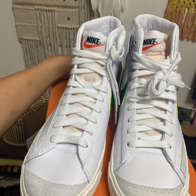 NIKE(ナイキ)のNIKEブレーザーMID'77ビンテージ　レアグリーン メンズの靴/シューズ(スニーカー)の商品写真