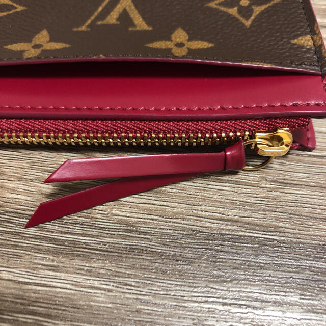 美品 ルイヴィトン モノグラム ポルト カルト ジップ フューシャ