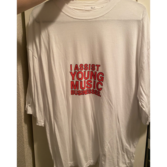 via j(ヴィアジェイ) "YOUNG MUSIC"半袖Tシャツ　ホワイト レディースのトップス(Tシャツ(半袖/袖なし))の商品写真