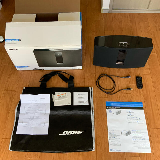 BOSE(ボーズ)のBOSE ボーズ SoundTouch 30 Series III レシート有り スマホ/家電/カメラのオーディオ機器(スピーカー)の商品写真