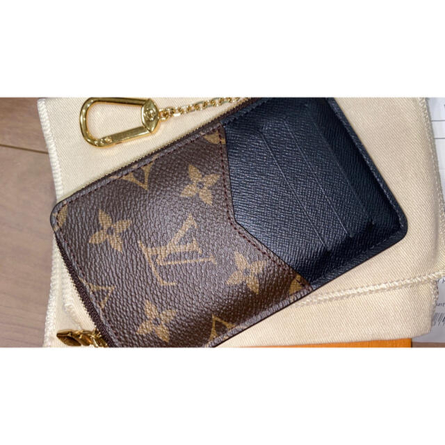 LOUIS VUITTON(ルイヴィトン)のLOUIS VUITTON ポルトカルト・レクトヴェルソ レディースのファッション小物(財布)の商品写真