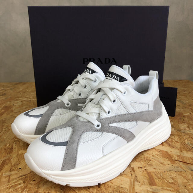 PRADA(プラダ)のPRADA プラダダッドスニーカーChunky Trainer Sneakers メンズの靴/シューズ(スニーカー)の商品写真