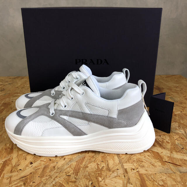 PRADA(プラダ)のPRADA プラダダッドスニーカーChunky Trainer Sneakers メンズの靴/シューズ(スニーカー)の商品写真