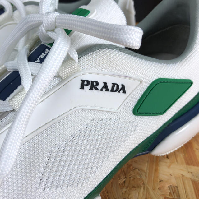 PRADA(プラダ)のPRADA プラダスニーカー　クラウドバストスニーカー　サイズ6.5 メンズの靴/シューズ(スニーカー)の商品写真