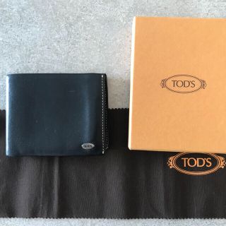 トッズ(TOD'S)の【美品】トッズ　二つ折り財布(折り財布)