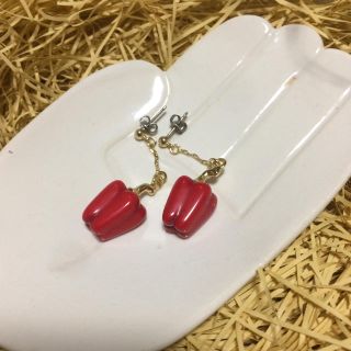 アイアムアイ(I am I)のcikolata パプリカのピアス(ピアス)