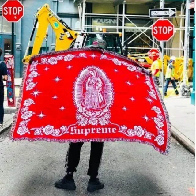 Supreme(シュプリーム)のSupreme Virgin Mary Blanket 18FW ブランケット メンズのファッション小物(その他)の商品写真