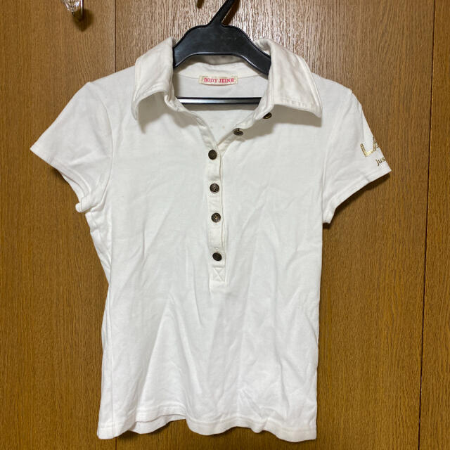 バックプリント Tシャツ カットソー レディースのトップス(カットソー(半袖/袖なし))の商品写真