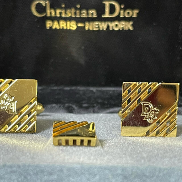 Christian Dior(クリスチャンディオール)のDior カフス・タイタックセット　美品 メンズのファッション小物(ネクタイピン)の商品写真