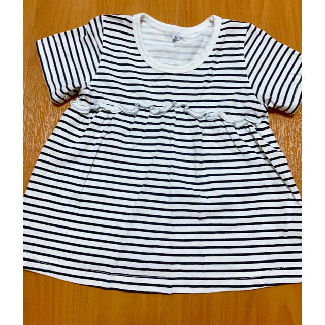 Tシャツ キッズ/ベビー/マタニティのキッズ服女の子用(90cm~)(Tシャツ/カットソー)の商品写真