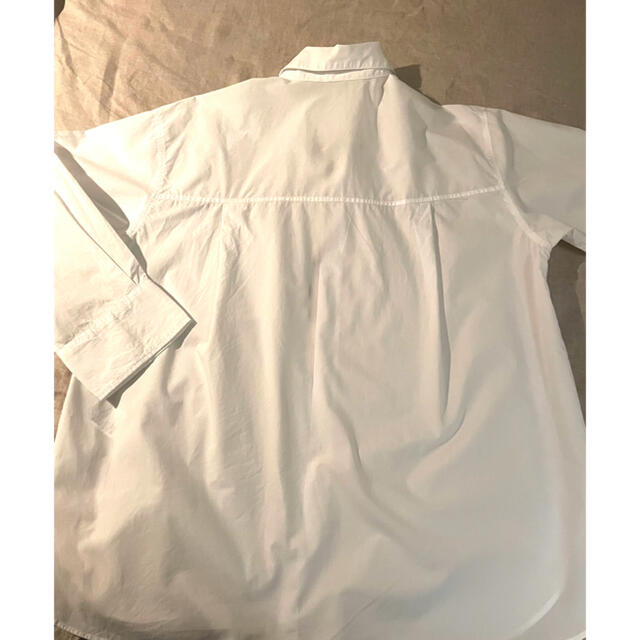 Mila Owen(ミラオーウェン)のMila  Owen  オーバーサイズシャツ　白 レディースのトップス(シャツ/ブラウス(長袖/七分))の商品写真