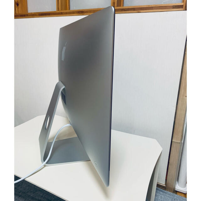 Mac (Apple)(マック)の27インチiMac Retina 5Kディスプレイモデル スマホ/家電/カメラのPC/タブレット(デスクトップ型PC)の商品写真