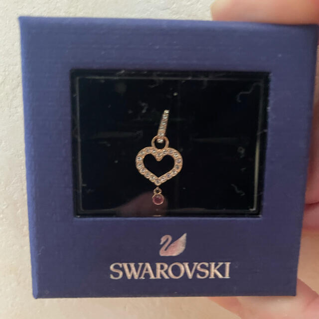 SWAROVSKI(スワロフスキー)のスワロフスキー ハートチャーム レディースのアクセサリー(チャーム)の商品写真