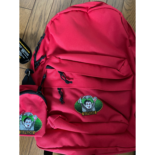 Supreme(シュプリーム)の【最終値下げ】Supreme vampire boy バックパック　RED メンズのバッグ(バッグパック/リュック)の商品写真