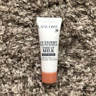 ランコム(LANCOME)の【新品 未使用】ランコム UVエクスペールトーンアップ ローズ１０ml(日焼け止め/サンオイル)