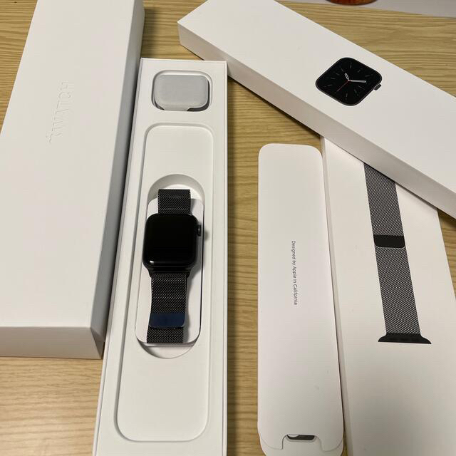 Apple Watch(アップルウォッチ)のApple Watch series6 40mm  アルミニウム　スペースグレイ スマホ/家電/カメラのスマートフォン/携帯電話(その他)の商品写真