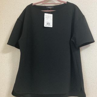 ハッシュアッシュ(HusHush)の新品　黒　Tシャツ(Tシャツ(半袖/袖なし))