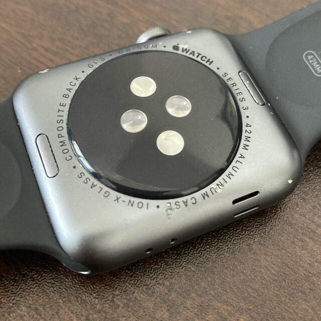 Apple Watch(アップルウォッチ)のApple Watch  Series 3  42mm   バッテリー94% メンズの時計(腕時計(デジタル))の商品写真