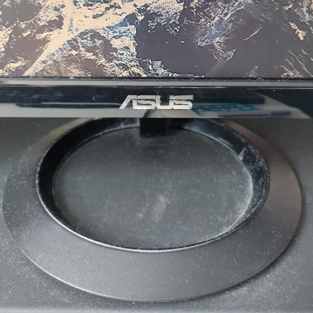 ASUS(エイスース)のASUS ゲーミングモニター 27型フルHDディスプレイ VX278H スマホ/家電/カメラのPC/タブレット(ディスプレイ)の商品写真