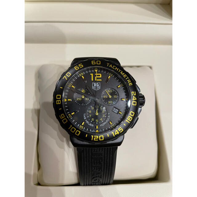 TAG Heuer(タグホイヤー)のsyu様専用　TAGHeuer フォーミュラ1 イエロー cau111e メンズの時計(腕時計(アナログ))の商品写真