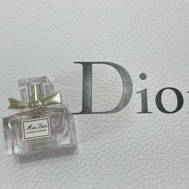 Christian Dior(クリスチャンディオール)のディオール　Dior 香水　ミニボトル　スプレータイプ コスメ/美容の香水(香水(女性用))の商品写真