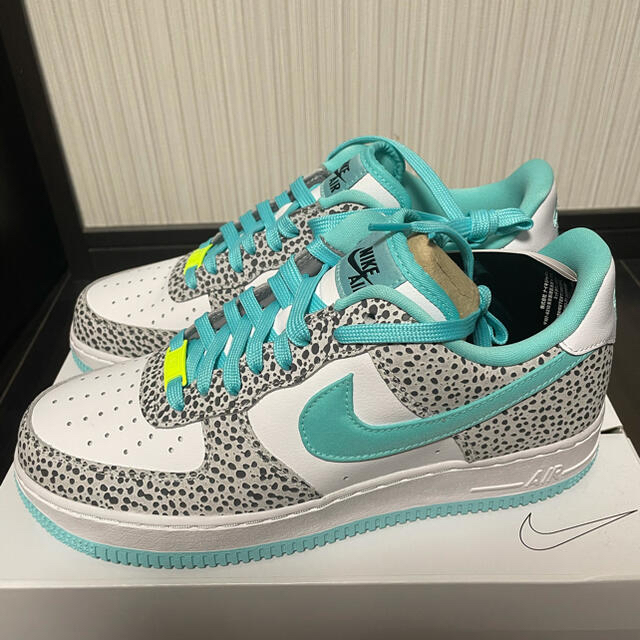 NIKE(ナイキ)のnike air force 1 メンズの靴/シューズ(スニーカー)の商品写真