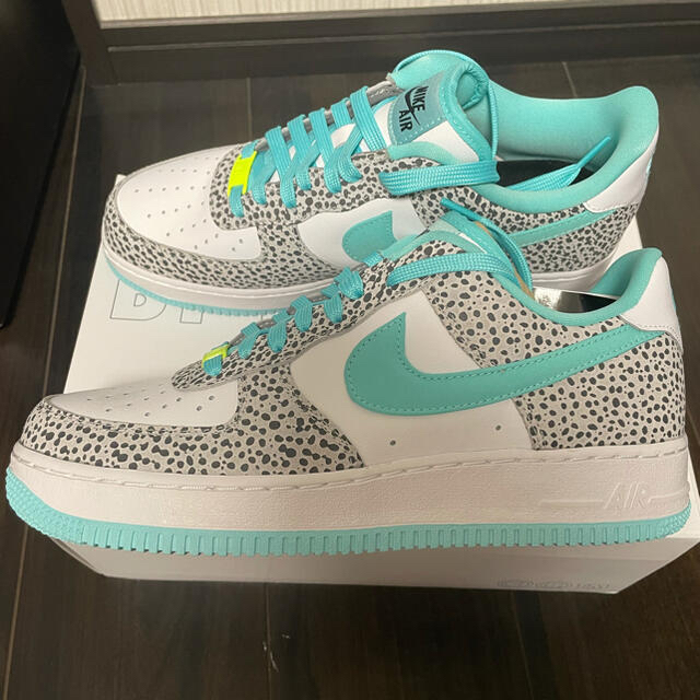 NIKE(ナイキ)のnike air force 1 メンズの靴/シューズ(スニーカー)の商品写真